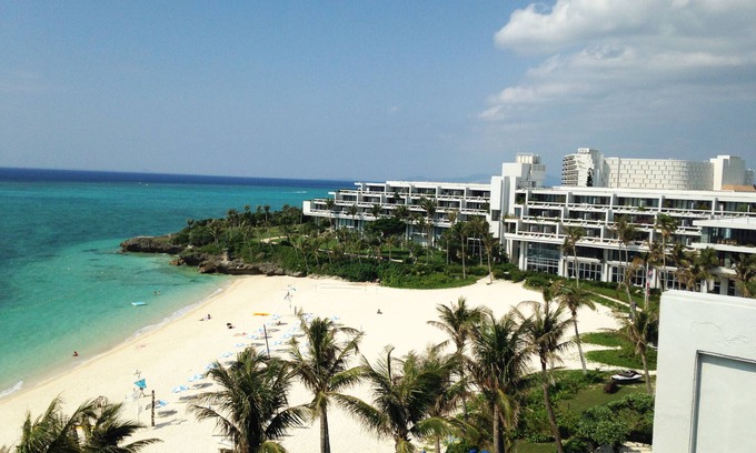 Maeganeku Complejo | Palace in Moon Beach