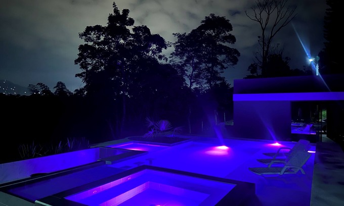 Pereira Villa | Palacio del sol + piscina de lujo