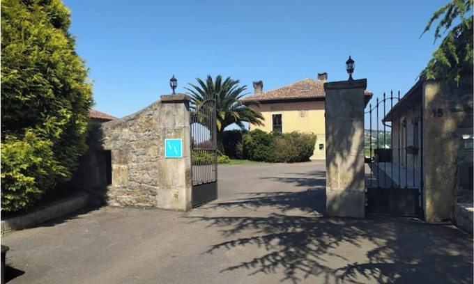 Granda (Siero) Casa | Palacio Marqués Vega de Anzo (villa de campo del S.XVII)