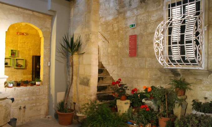 Qormi Cama Y Desayuno | Palazzino Nina Boutique Hotel
