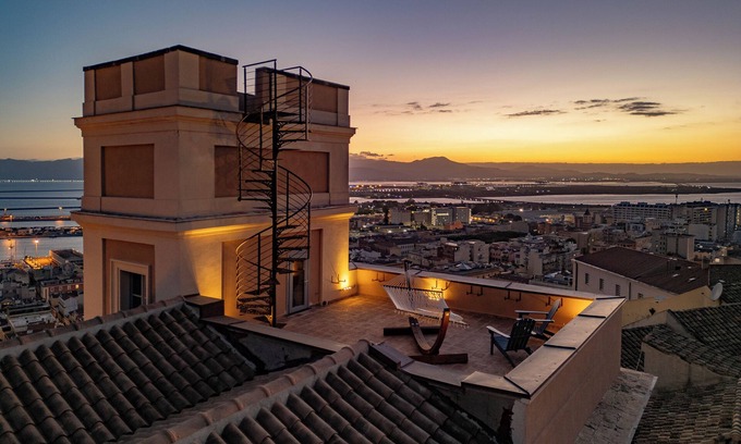 Historic Castle District Casa | Palazzo Boyl 1840