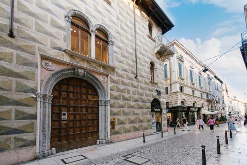 Citta Antica Apartamento | Palazzo Confalonieri da Lisca