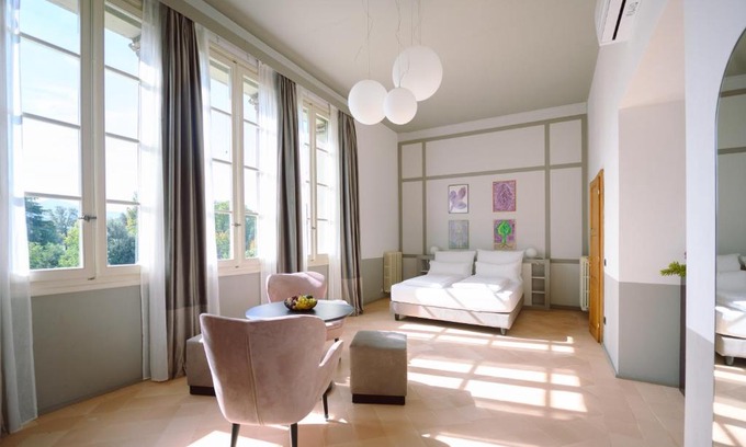 Lucca Historical Center Cama Y Desayuno | Palazzo Froussard B&B and Living