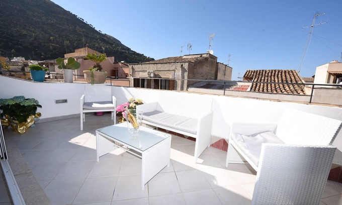 Castellammare del Golfo Apartamento | Apartamento Palazzo TAORMINA con vistas al mar - castellammare del golfo