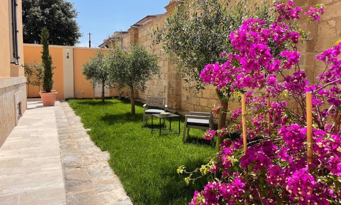 Taranto Casa | Palazzo Pitagora