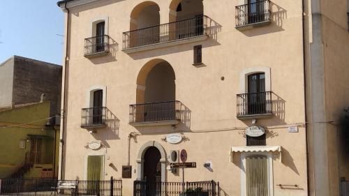 Aliano Casa | Palazzo Scelzi