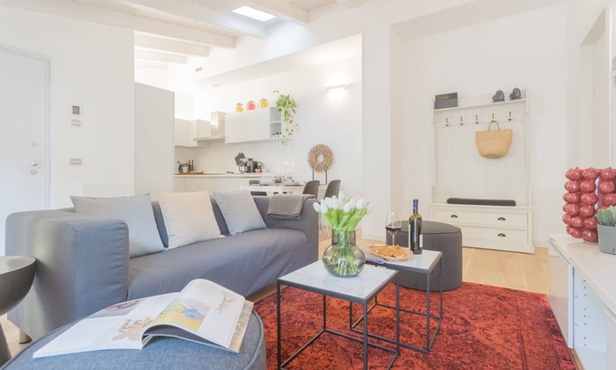Como City Centre Apartamento | Palazzo Tatti - Dos Habitaciones Piso, Capacidad 4