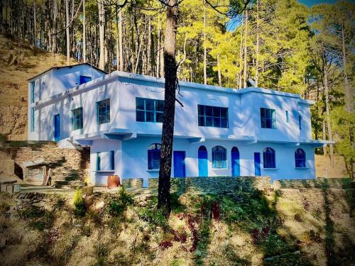 Lansdowne Casa | Pali Homestay Lansdowne Not Luxury but Stay with Legacy