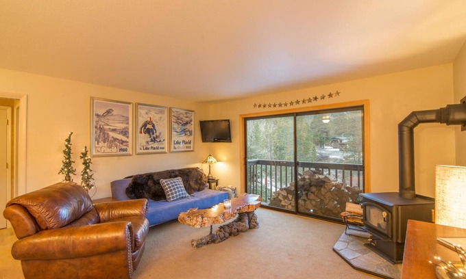 Olympic Valley Condominio | Squaw Valley Getaway * Under the Tram * Se aceptan mascotas