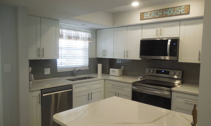 Siesta Key Condominio | 2 lados de Palm Bay Club -2 BR / BA Golfo -Club suite actualizada recientemente