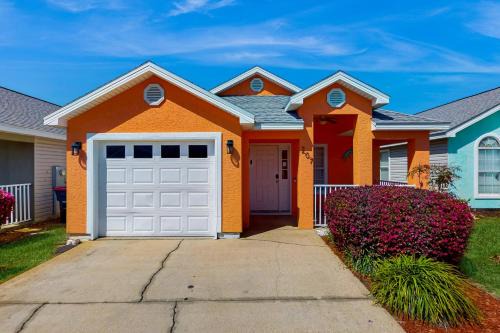 Panama City Beach Casa | Palm Cove Coastal Cottage