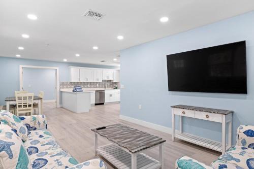 Sanibel Casa | Palm Retreat - 3BR Cottage at the Palmview Inn of Sanibel Island with Bikes