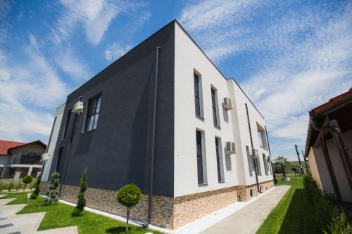 Sebes Casa | Palm Rezidential