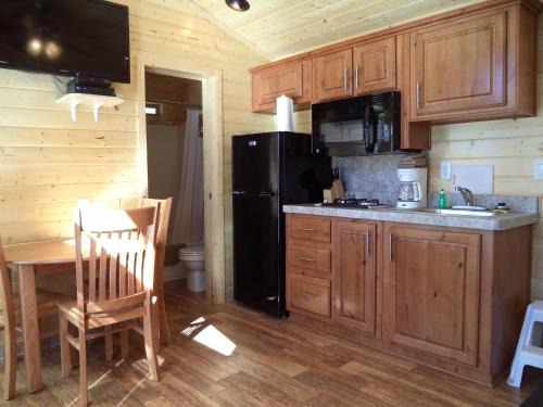 Palm Desert Complejo | Palm Springs Camping Resort Cabin 3