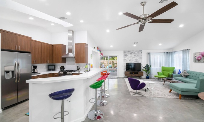 Cathedral City Casa | Palm Springs getaway - mid century home w/ saltwater pool & mountain views