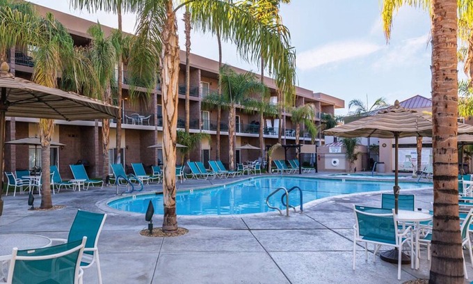 Uptown Design District Complejo | Palm Springs Resort 2bdr