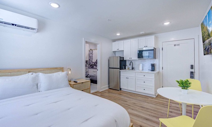 Galveston Apartamento | Palm Springs Studio Apartment
