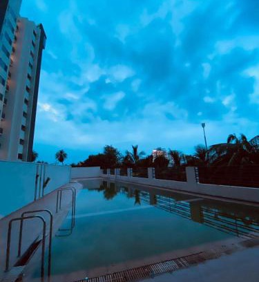 Rajkot Apartamento | Palm Suite With Sky Terrace on 11th floor Fortune Serenity
