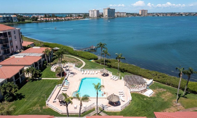 Palma del Mar Condominio | Palma Del Mar Pool Hot Tub Wi-Fi Parking