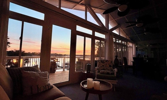 Chapin Casa | Palms in Paradise - 2 Docks and Steps into Lake Murray