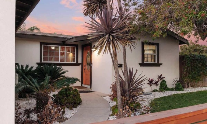 Castle Park Casa | Palomania - 4bedroom, games, and pool