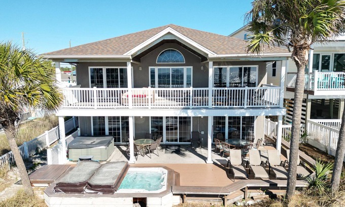 Bel Air Casa | Panama City Beach House 11BR 6 BA Slps 35 Abierto 9 / 7-28 Edades 18-25 y Mascotas OK