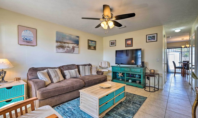 Parker Casa | Panama City Townhome w/ Balcony, Water Views!