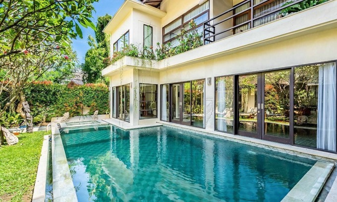 Sanur Kauh Villa | Panatai Villa - Cuatro Habitaciones Villa, Capacidad 9