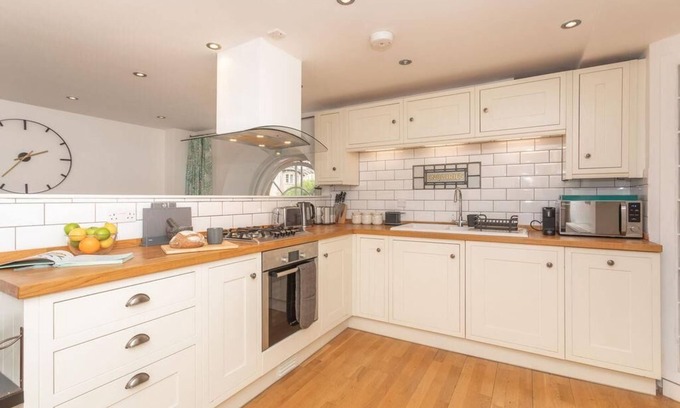 Bath Apartamento | Panda Sanctuaries, Kensington Chapel Apartment