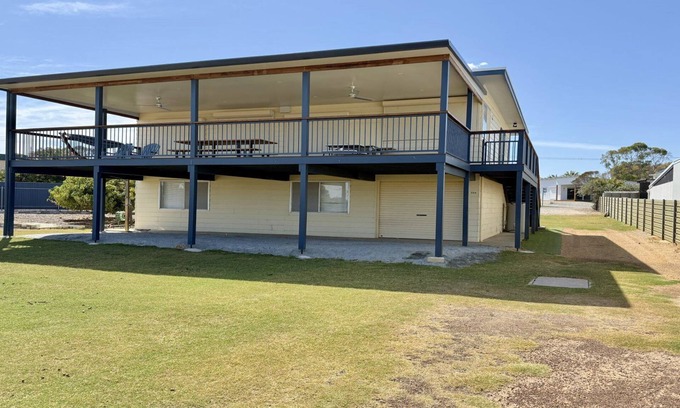 Lake Wangary Casa | Panorama Holiday Home en la explanada con grandes puestas de sol vistas son raros.
