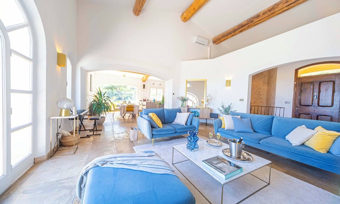 Le Tholonet Villa | Villa Panoramic 250m2 by Saint Victoire large Swimming Pool and air condition