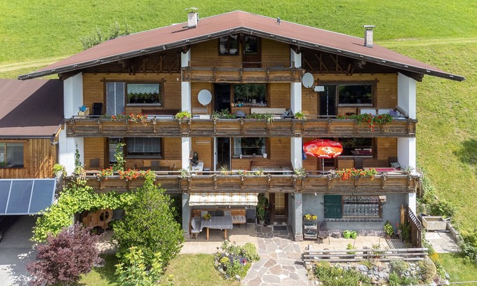 Hopfgarten im Brixental Apartamento | Panoramic Apartment, 500m to the ski bus