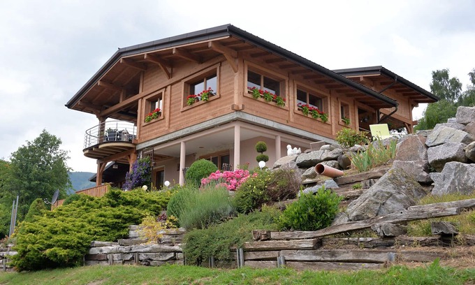Fellering Chalet De Esquí | Chalet panorámico con hermosa vista al valle y bien accesible.