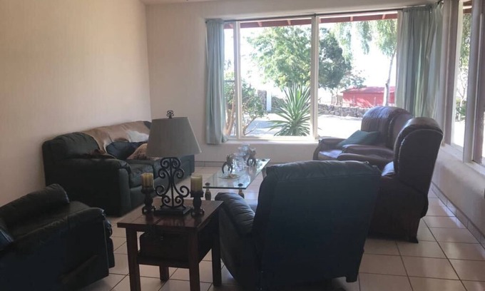 Ensenada Casa | Casa panorámica con impresionantes vistas.