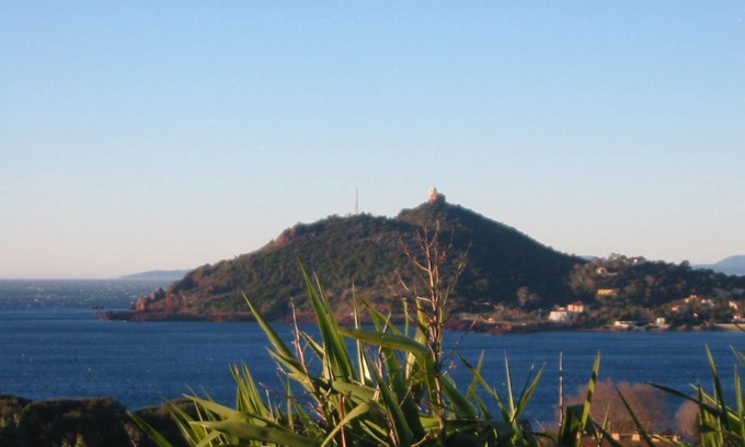 Saint-Raphael Villa | VISTA AL MAR CERCA DE LA ESTEREL.