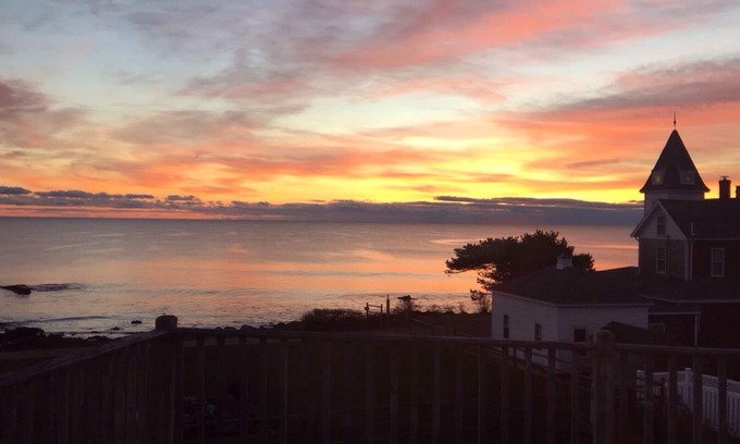 Ogunquit - Wells Condominio | ¡NUEVO! Condominios oceánicos llenos de sol con vistas panorámicas y sonidos de olas rompientes