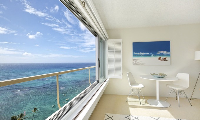 Diamond Head - Kapahulu - St. Louis Condominio | Panoramic Oceanfront & Diamond Head views, just steps to beach. FREE Parking!