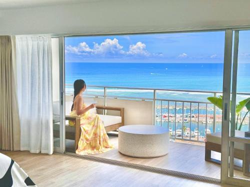 Waikiki Apartamento | Panoramic Oceanview Resort - Full Kitchen in Each Unit, 2 Swimming Pools, Onsite Restaurants, Fireworks Every Friday