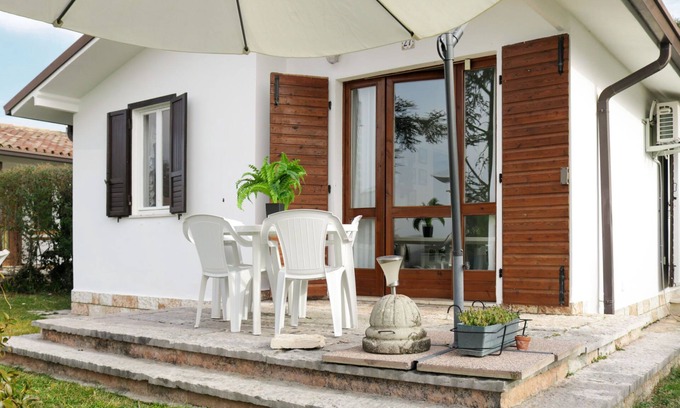 Calmasino Casa | Panoramico by Interhome