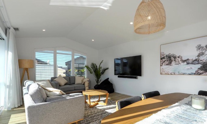 Papamoa Beach Casa | Papamoa Coastal Luxury
