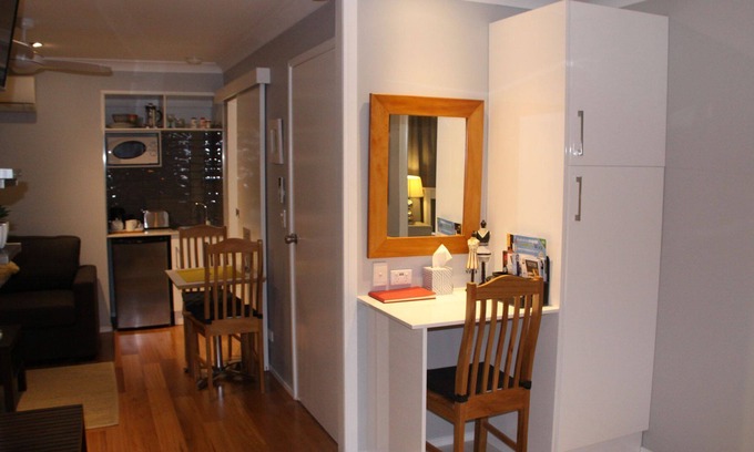 Chapel Hill Casa | Paperbark Bed & Breakfast