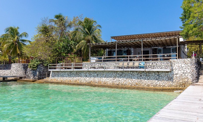 Rosario Islands Villa | Paradise 6 Bedroom Villa in Rosario Islands