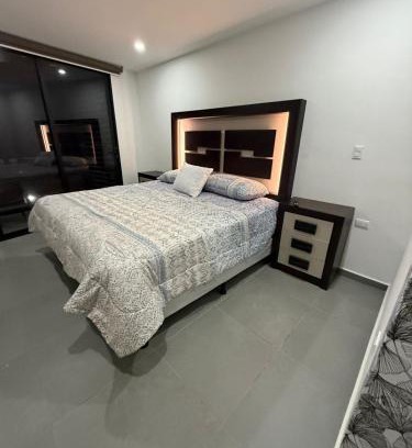 San Salvador Apartamento | Paradise Apartment at Gallerias Escalon