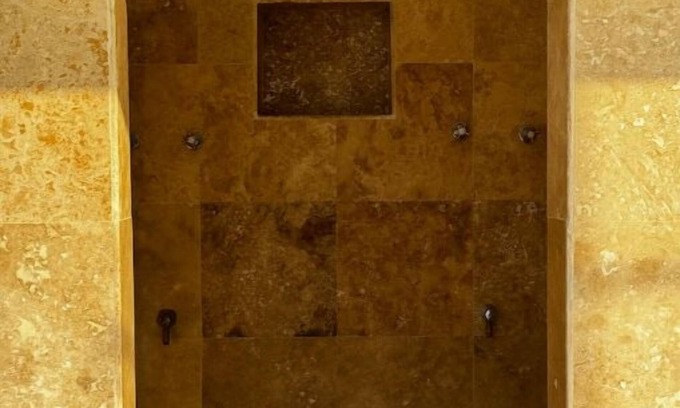 Spanish Wells Casa | Paradise at Sunset, Beach, Outdoor Bathtubs!