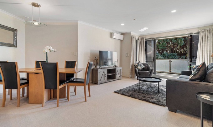Mount Maunganui Cabaña | Paradise at The Paramount - Mt Maunganui Apartment
