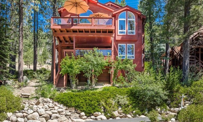 Truckee Casa | Paradise Awaits by Tahoe Mountain Properties