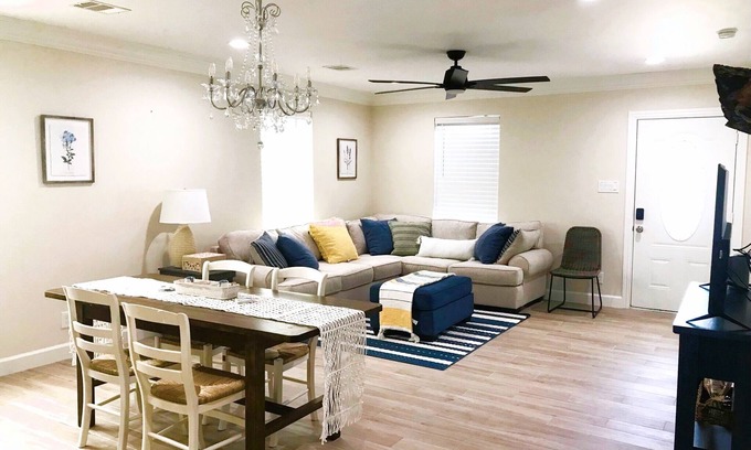 Galveston Casa | Paradise Awaits! Centrally Located Beach Retreat! Close To Everything!