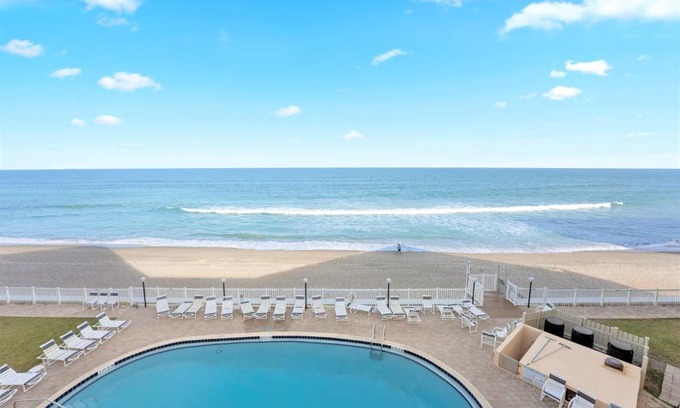 Satellite Beach Apartamento | Paradise Beach Club - Oceanfront and Penthouse