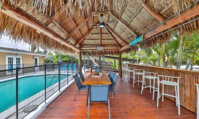 Riverside Park Casa | Paradise by the River