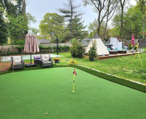 Mastic Casa | Paradise Citadel, Htd pool hottub Golf Basketball